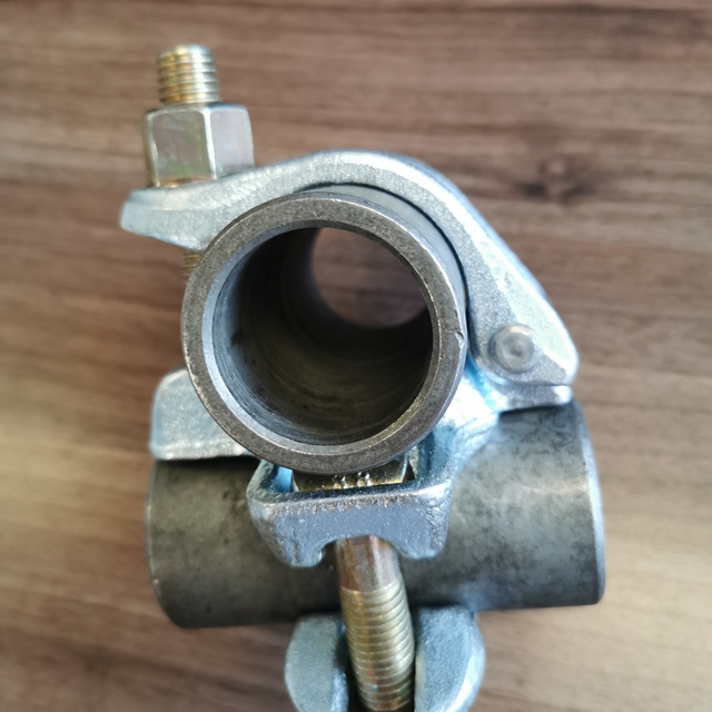 Perancah Jenis Cahaya Drop Double Coupler